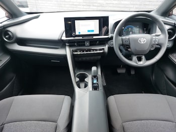 Used Toyota C-HR 2024 for sale - 75382432: Photo