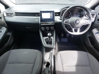 Used Renault Clio 2020 for sale - 78642299: Photo