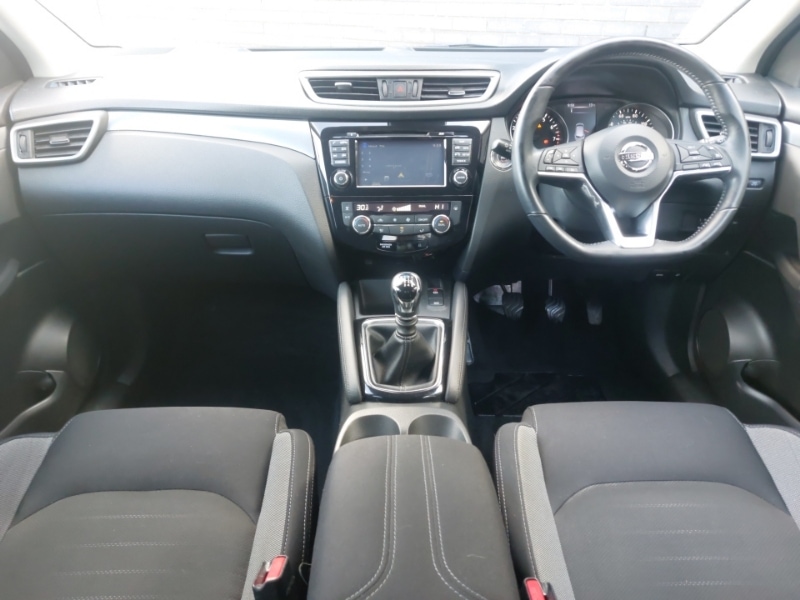 Used Nissan Qashqai 2017 for sale - 78041030: Photo 2