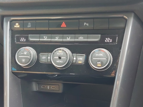 Used Volkswagen T-Roc 2021 for sale - 75303066: Photo 17