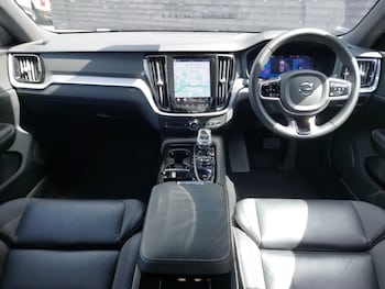 Used Volvo V60 2023 for sale - 78559402: Photo