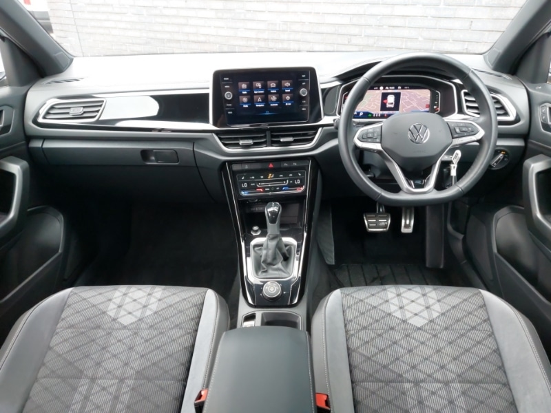 Used Volkswagen T-Roc 2023 for sale - 76383910: Photo 2