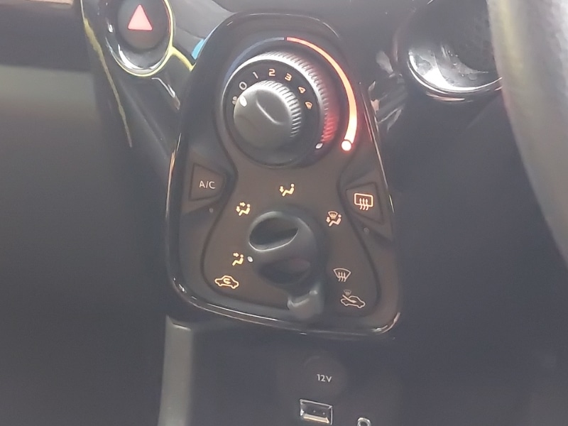 Used Toyota AYGO 2017 for sale - 76418840: Photo 17