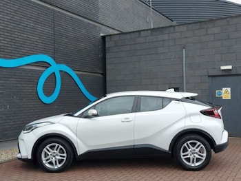 Used Toyota C-HR 2023 for sale - 77922537: Photo