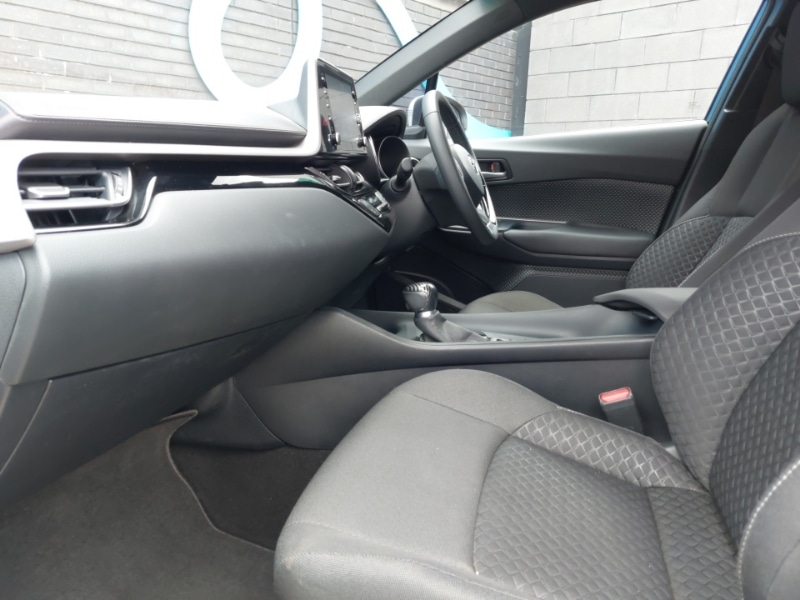 Used Toyota C-HR 2023 for sale - 78054776: Photo 5