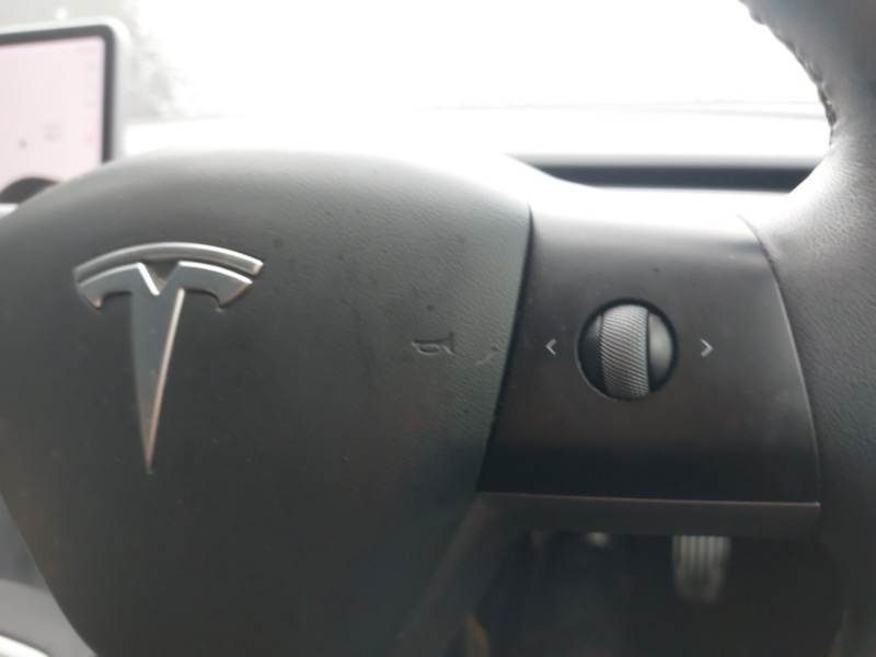Used Tesla Model 3 2020 for sale - 76165998: Photo 16