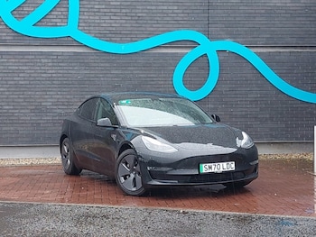 Used Tesla Model 3 2020 for sale - 76165998: Photo