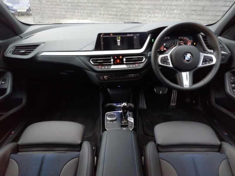 Used BMW 1 Series 2024 for sale - 76864501: Photo 2