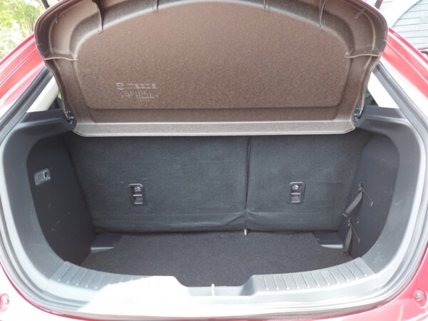 Used Mazda Mazda2 2022 for sale - 75562438: Photo 8