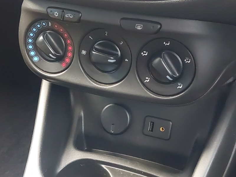 Used Vauxhall Corsa 2015 for sale - 76947519: Photo 17