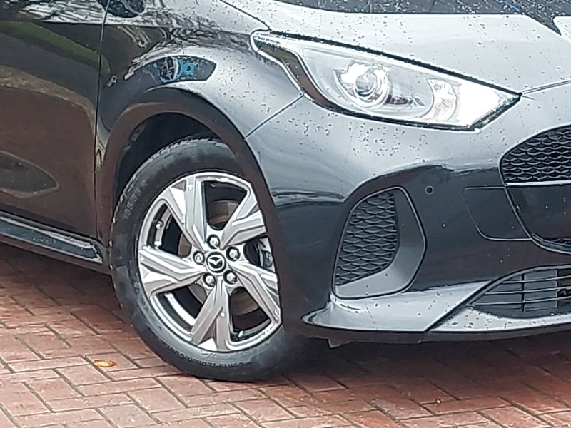 Used Mazda Mazda2 HYBRID 2024 for sale - 76533053: Photo 9