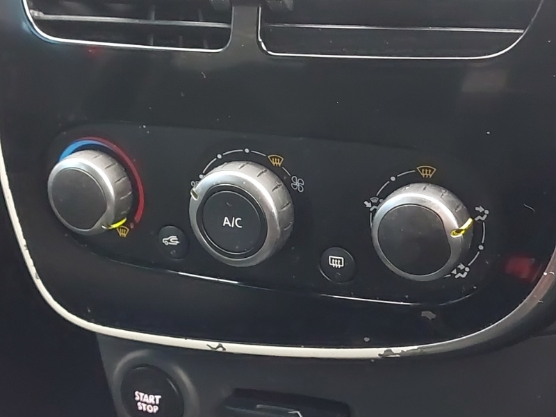 Used Renault Clio 2016 for sale - 77466597: Photo 17