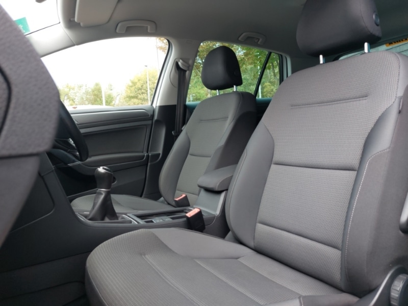 Used Volkswagen Golf 2019 for sale - 76120985: Photo 12