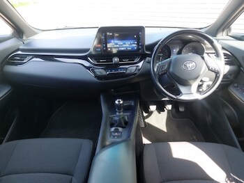 Used Toyota C-HR 2019 for sale - 78757053: Photo