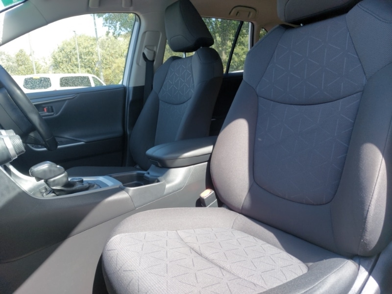 Used Toyota RAV4 2020 for sale - 76169555: Photo 12