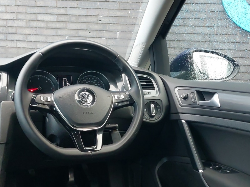 Used Volkswagen Golf 2017 for sale - 76408287: Photo 10