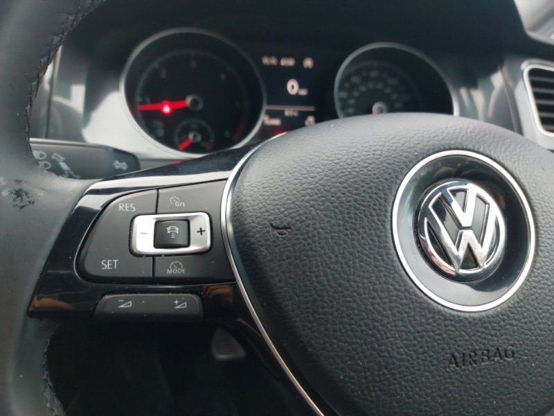 Used Volkswagen Golf 2017 for sale - 76408287: Photo 15