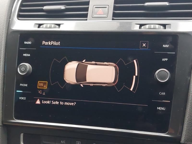 Used Volkswagen Golf 2017 for sale - 76408287: Photo 19