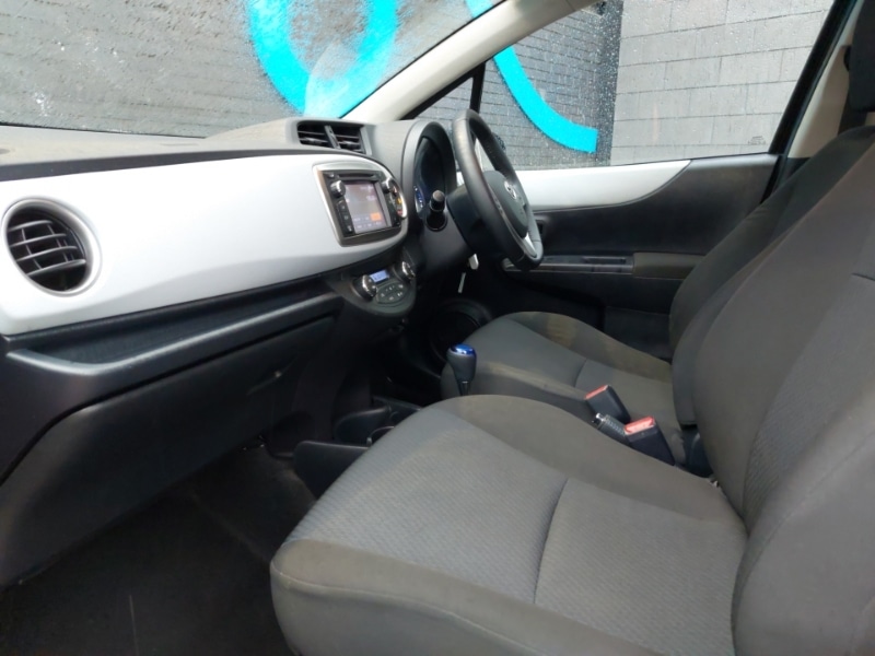 Used Toyota Yaris 2012 for sale - 76478533: Photo 5