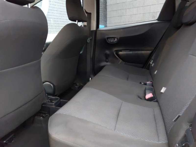 Used Toyota Yaris 2012 for sale - 76478533: Photo 6