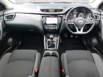 Used Nissan Qashqai 2018 for sale - 77466598: Photo