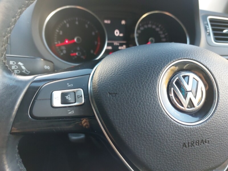 Used Volkswagen Polo 2015 for sale - 76839133: Photo 15