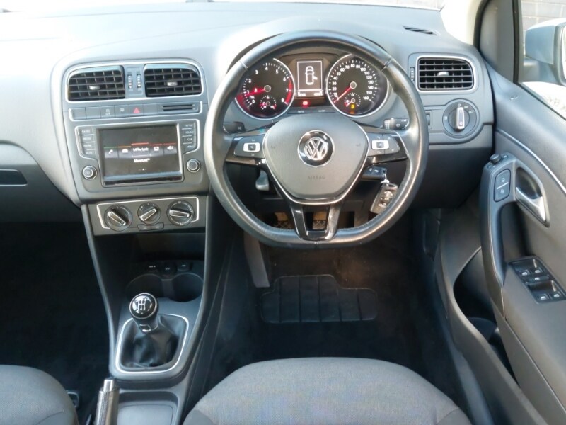 Used Volkswagen Polo 2015 for sale - 76839133: Photo 7