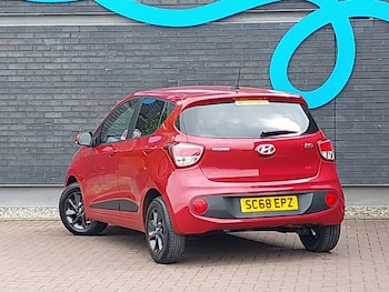 Used Hyundai i10 2019 for sale - 78411428: Photo
