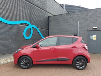 Used Hyundai i10 2019 for sale - 78411428: Photo