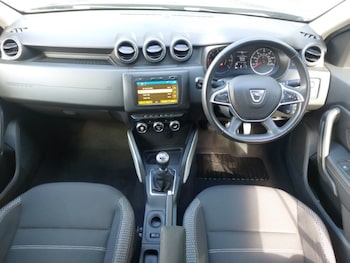 Used Dacia Duster 2021 for sale - 78928683: Photo