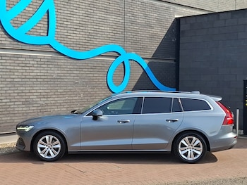 Used Volvo V60 2018 for sale - 79451983: Photo