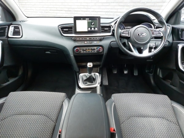 Used Kia Ceed 2018 for sale - 76275756: Photo 2