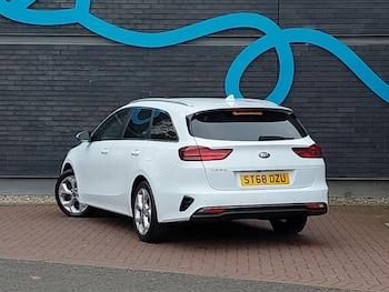 Used Kia Ceed 2018 for sale - 76275756: Photo 3