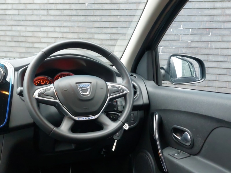 Used Dacia Sandero Stepway 2020 for sale - 76629240: Photo 10