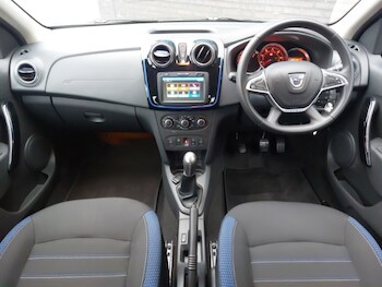 Used Dacia Sandero Stepway 2020 for sale - 76629240: Photo