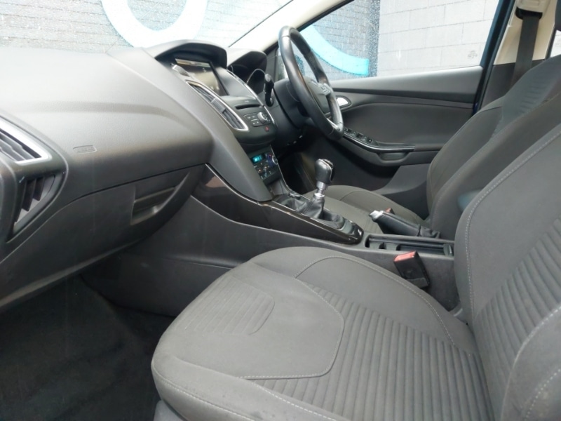 Used Ford Focus 2016 for sale - 76403933: Photo 5
