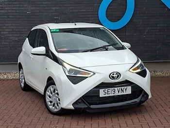 Used Toyota AYGO 2019 for sale - 79557948: Photo