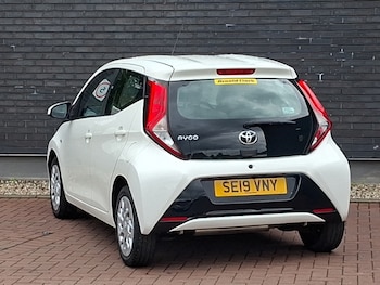 Used Toyota AYGO 2019 for sale - 79557948: Photo