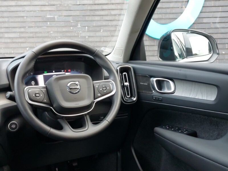 Used Volvo XC40 2024 for sale - 76331853: Photo 10