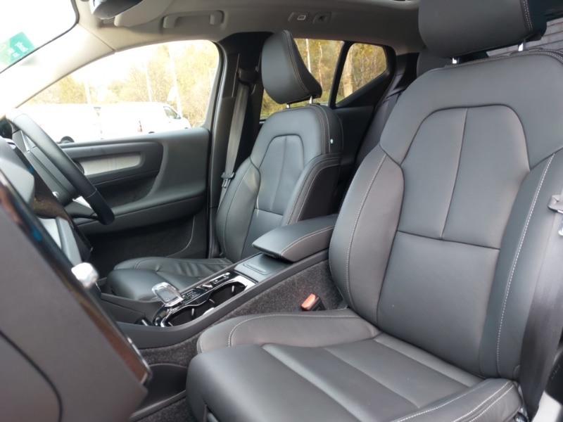 Used Volvo XC40 2024 for sale - 76331853: Photo 12