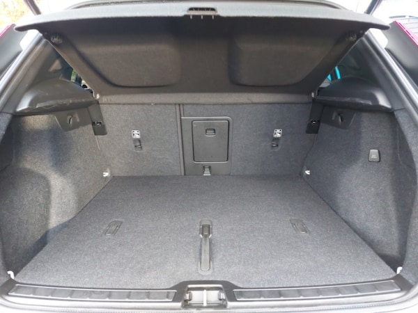 Used Volvo XC40 2024 for sale - 76331853: Photo 8