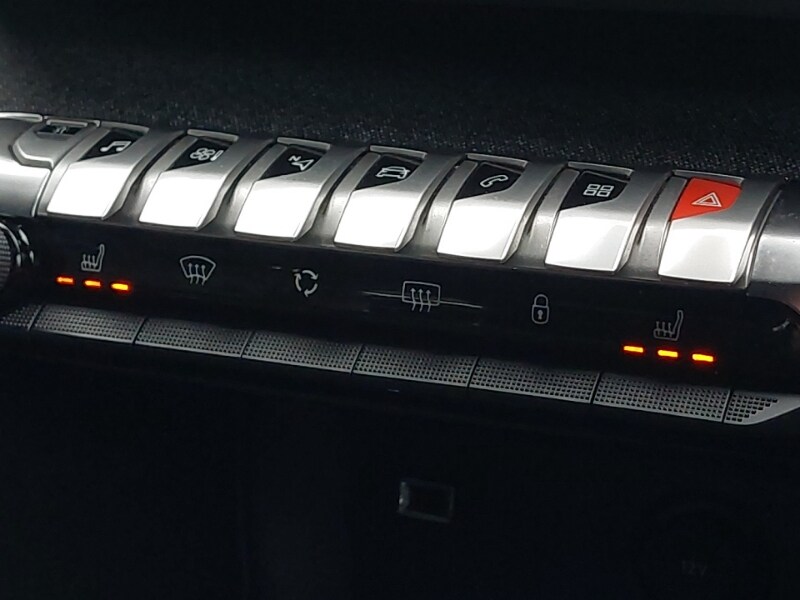 Used Peugeot 3008 2018 for sale - 78178892: Photo 18