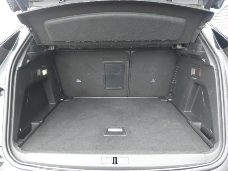 Used Peugeot 3008 2018 for sale - 78178892: Photo 8