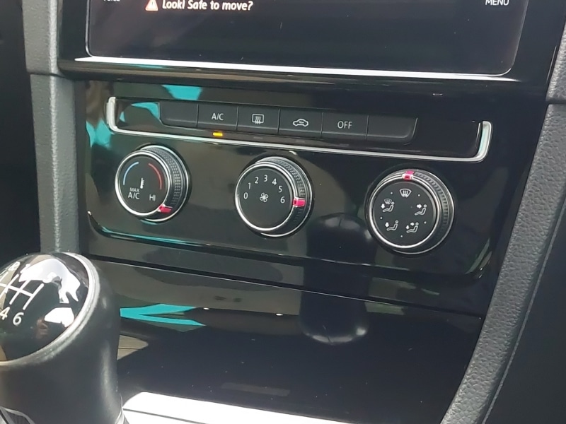 Used Volkswagen Golf 2019 for sale - 77105617: Photo 17