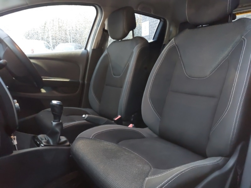 Used Renault Clio 2016 for sale - 76571684: Photo 12