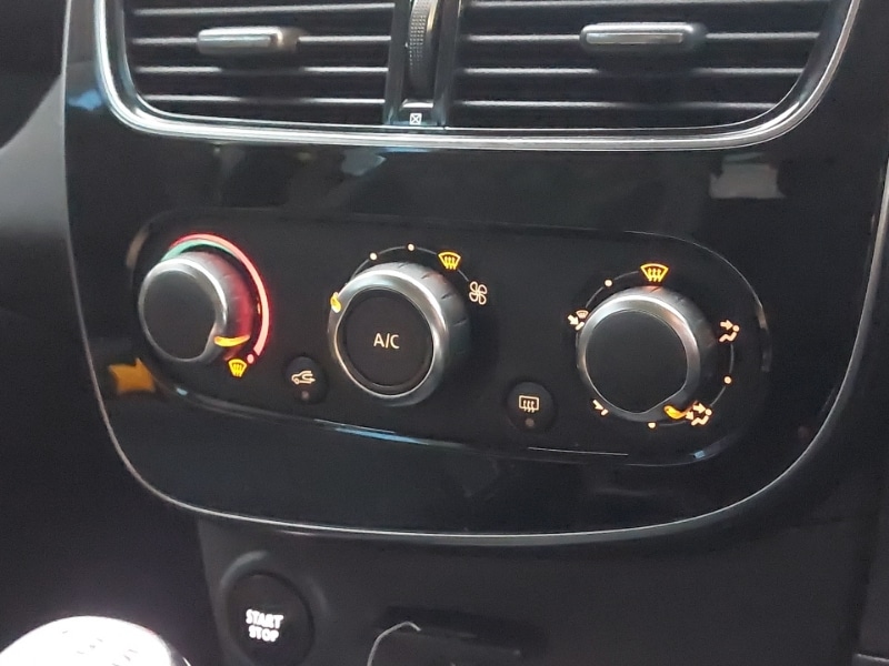 Used Renault Clio 2016 for sale - 76571684: Photo 17