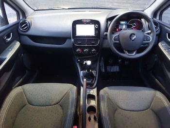 Used Renault Clio 2016 for sale - 76571684: Photo