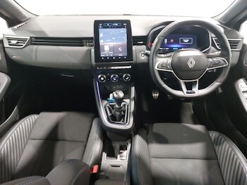 Used Renault Clio 2024 for sale - 77252232: Photo