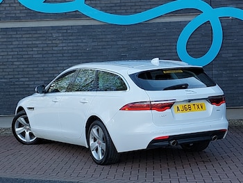 Used Jaguar XF 2018 for sale - 78312789: Photo