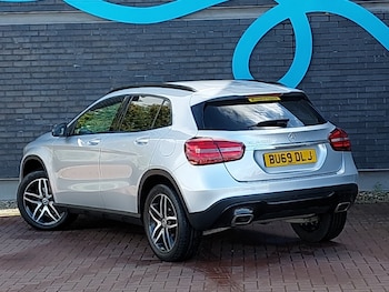 Used Mercedes-Benz GLA 2019 for sale - 76116187: Photo 3